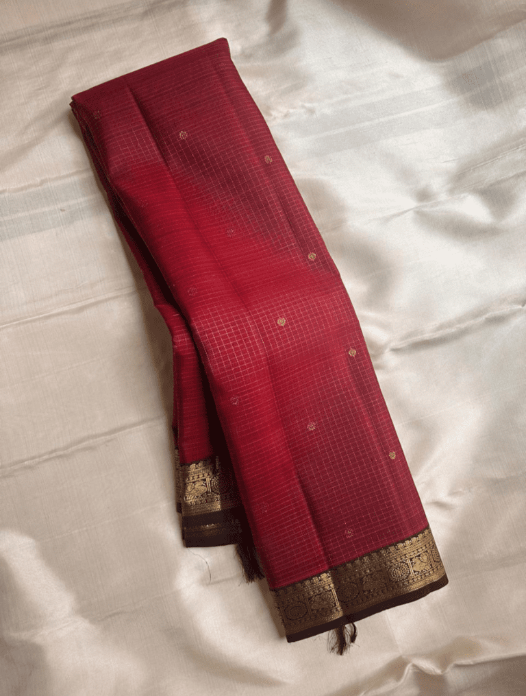 Maroon Majesty - Image 2